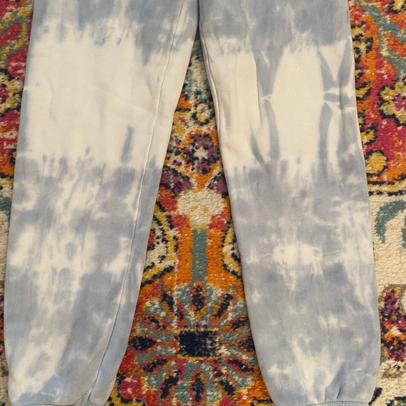 Free & Easy don’t trip sweatshirt and pants - Picture 10 of 13